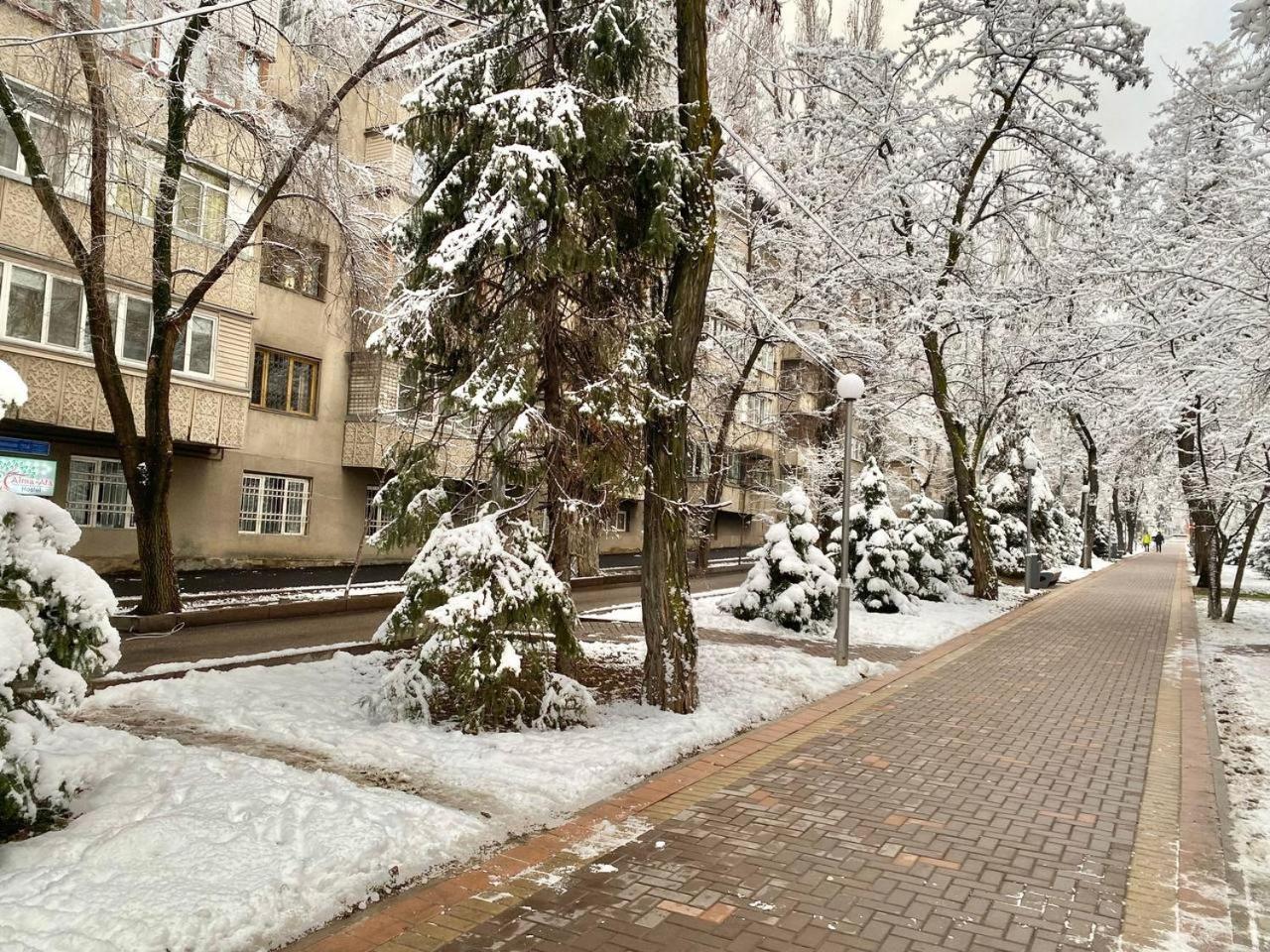 Alma-Ata Hostel Exteriér fotografie